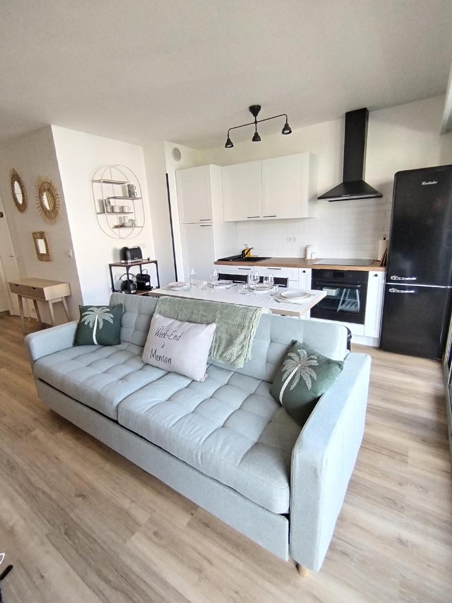 Studio Avec Coin Nuit Roquebrune-Cap-Martin Εξωτερικό φωτογραφία