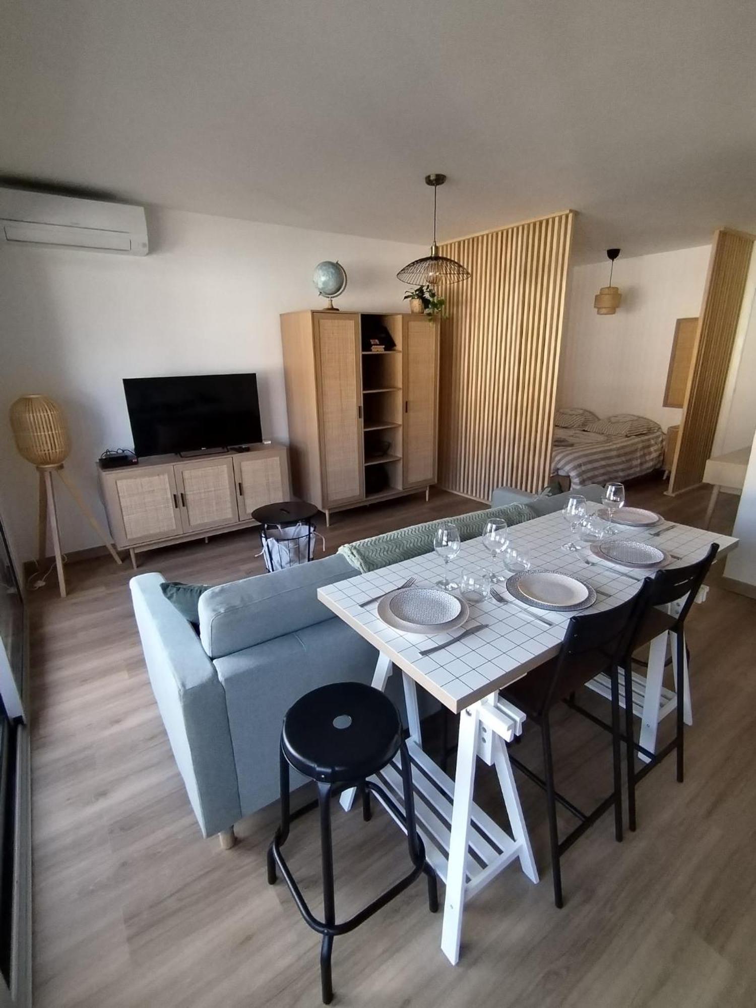 Studio Avec Coin Nuit Roquebrune-Cap-Martin Δωμάτιο φωτογραφία