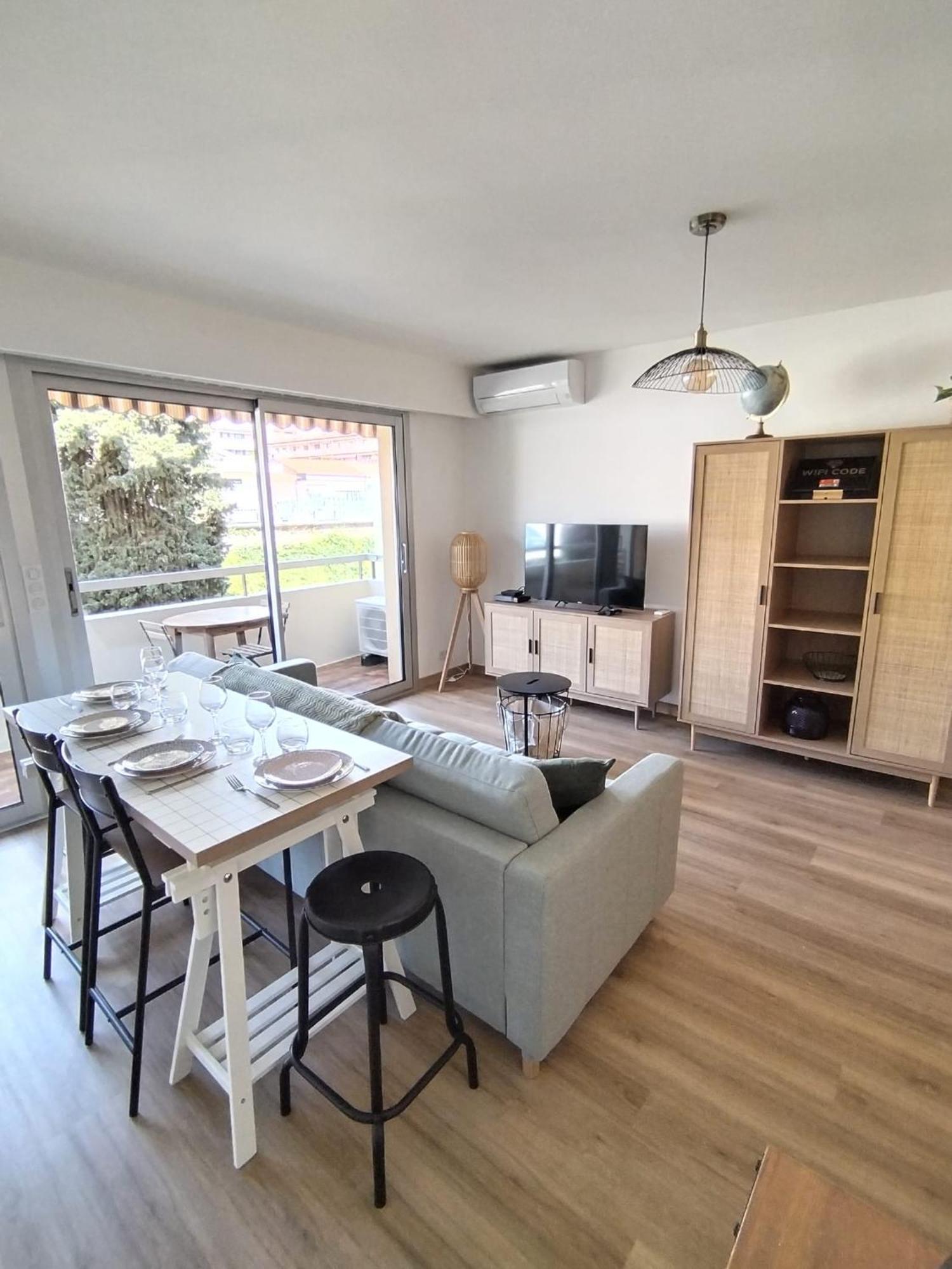 Studio Avec Coin Nuit Roquebrune-Cap-Martin Εξωτερικό φωτογραφία